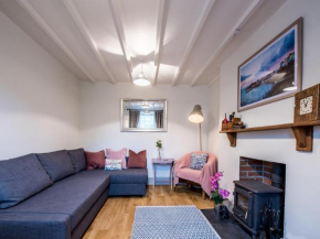 Pass The Keys NEW Bryn Cuddfan Rural Cottage sleeps 4